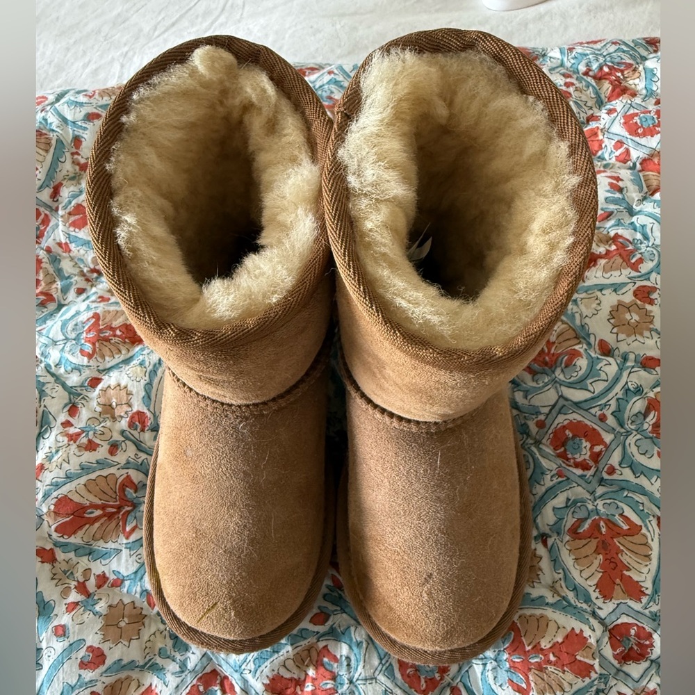 Kids UGG boots size 11